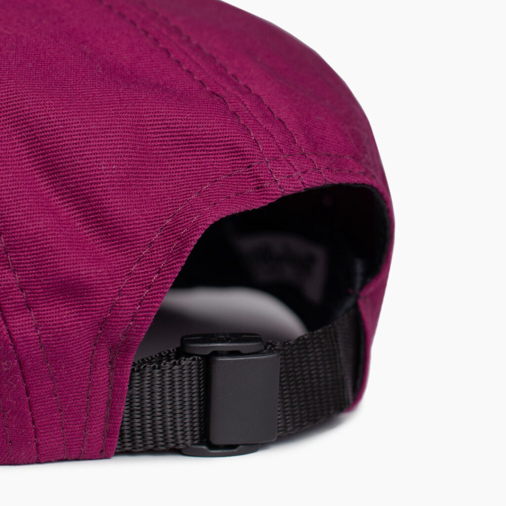 Кепка 5-панельная One Size малиновая - купить