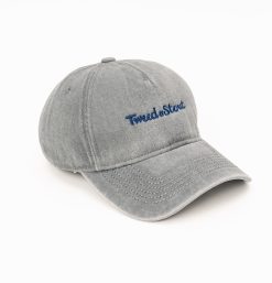 Бейсболка классическая светло-серая с лого